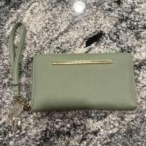 Steve Madden BZippy Zip Around Women's Wallet Wristlet Clutch Jade Green
